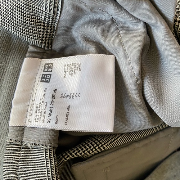 Uniqlo plaid pants - Picture 3 of 3